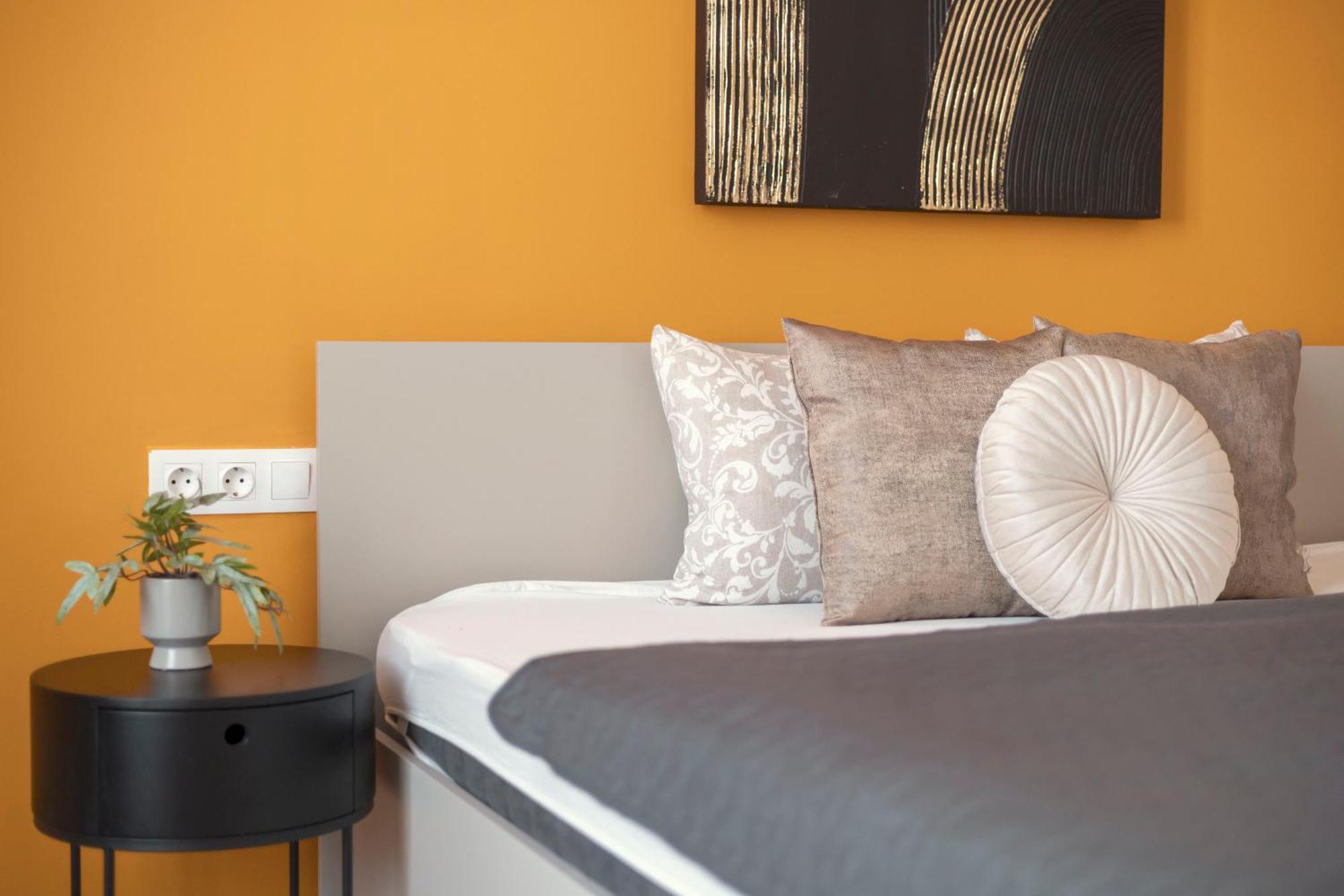 Exclusive Central 3Bedrm Stylish Residence By Prestige Homes บูดาเปสต์ ภายนอก รูปภาพ